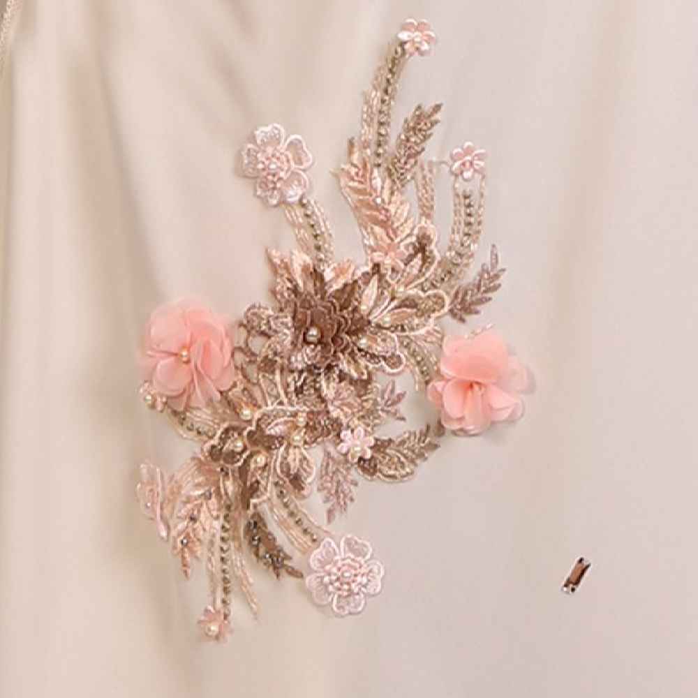 Hochzeits-Chador-Modell der iranischen Braut Elham