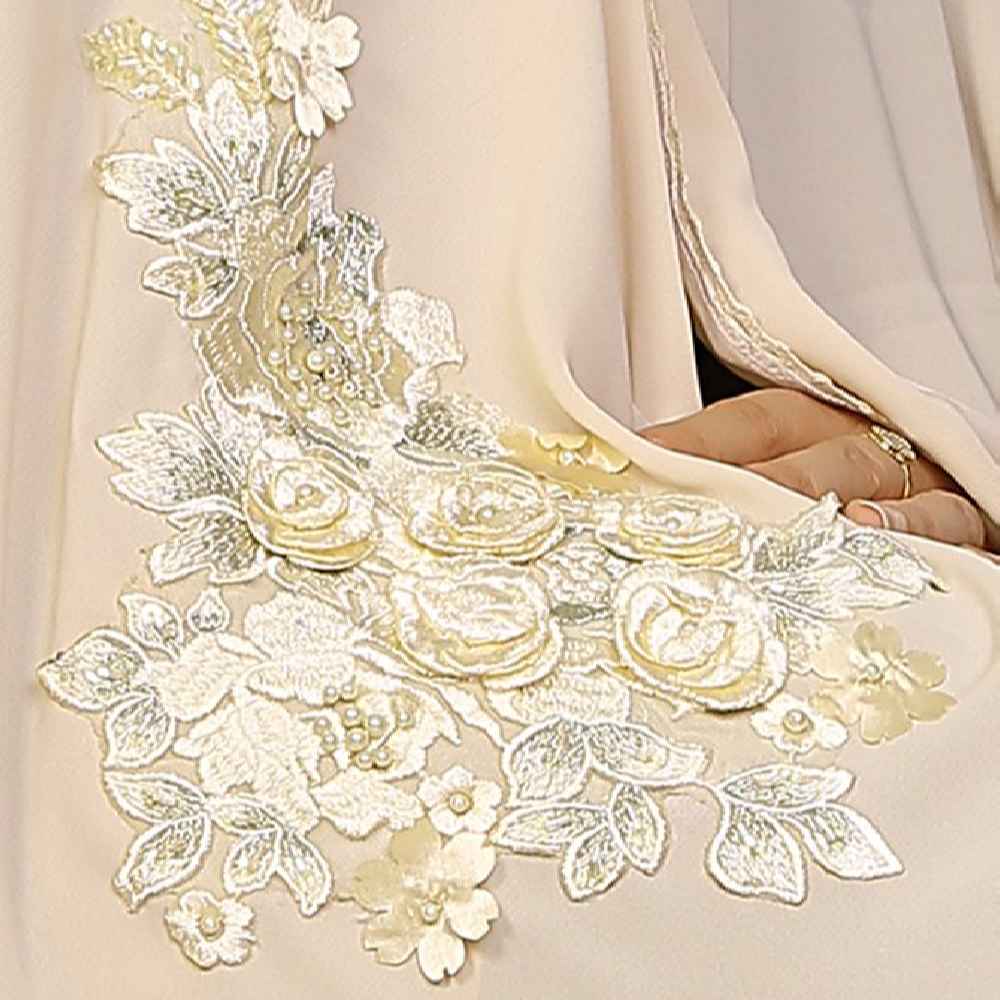 Hochzeits-Chador-Modell der iranischen Braut Himmel