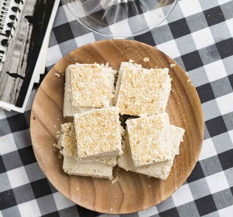 Tahini Halva mit Sesam – Oghab 400g (Packung mit 3)