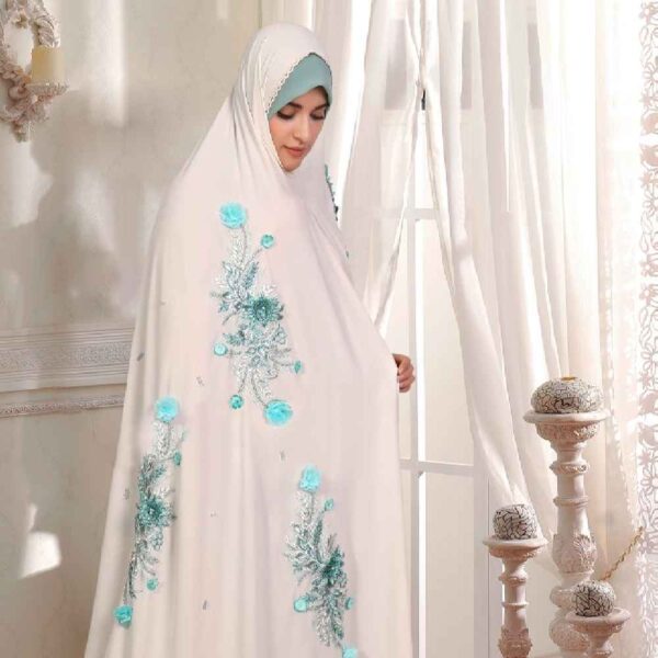 Hochzeits-Chador-Modell der iranischen Braut Sara