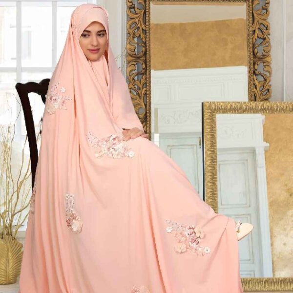 Hochzeits-Chador-Modell der iranischen Braut Tina