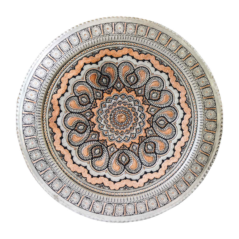 Dekoratives Kupfertablett, handgraviert mit persischem Kunsthandwerk und Paisley-Design