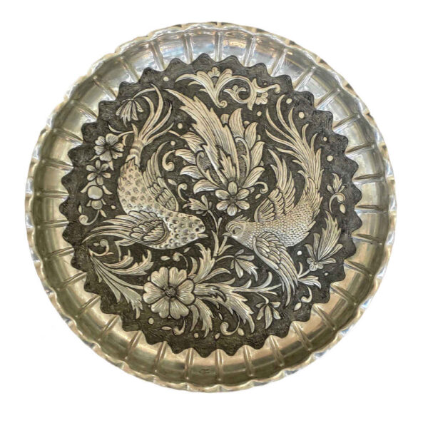 Dekoratives Kupfertablett, handgraviert mit persischem Kunsthandwerk und Parvaz-Muster