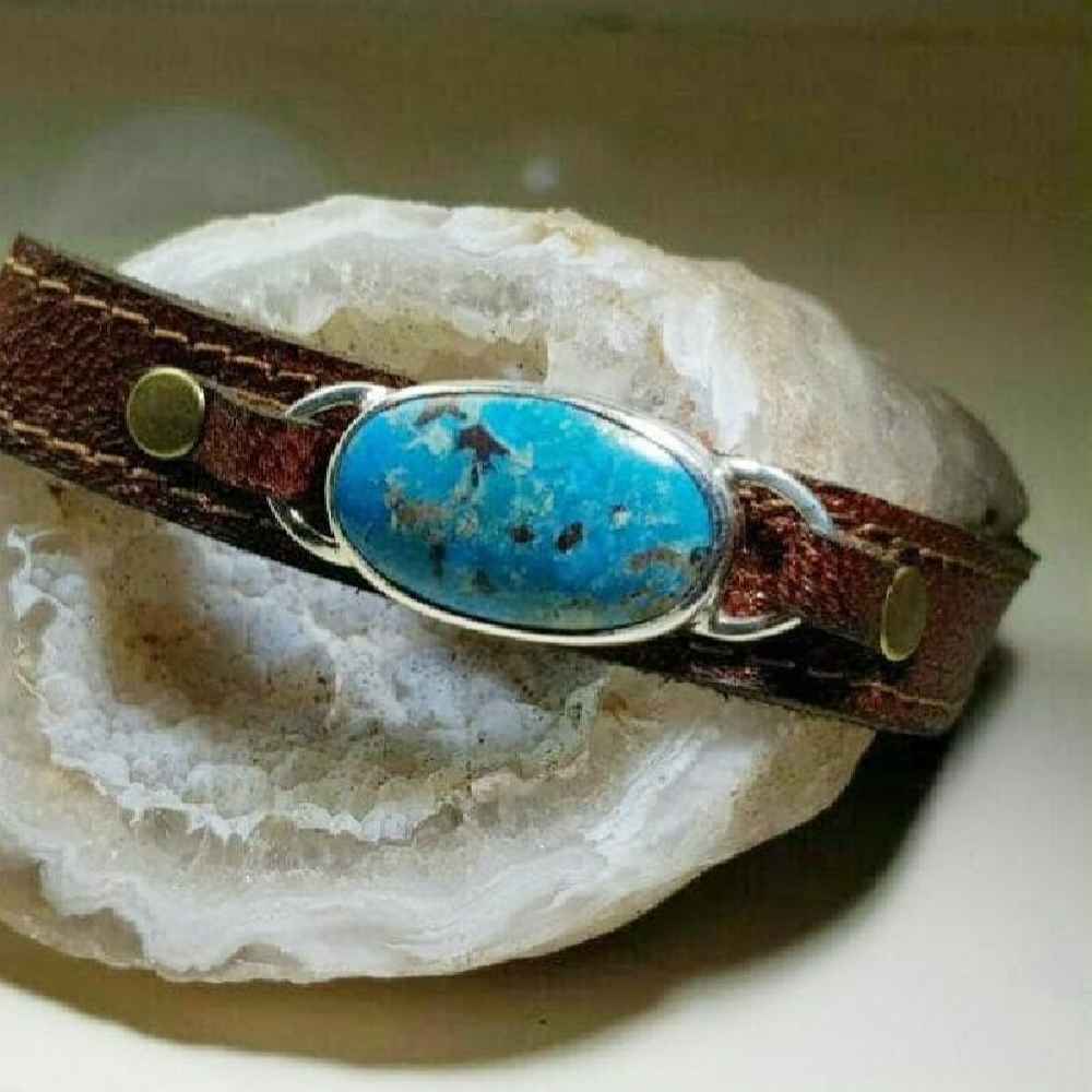 Lederarmband für Männer mit Türkis-Edelstein