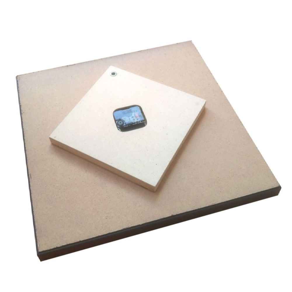 Uhr mit islamischem Design und Salawat-Muster