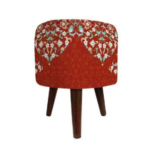 Runder Samt-Hocker mit Holzbeinen, inspiriert von persischer Kunst, Roter Sorkhab
