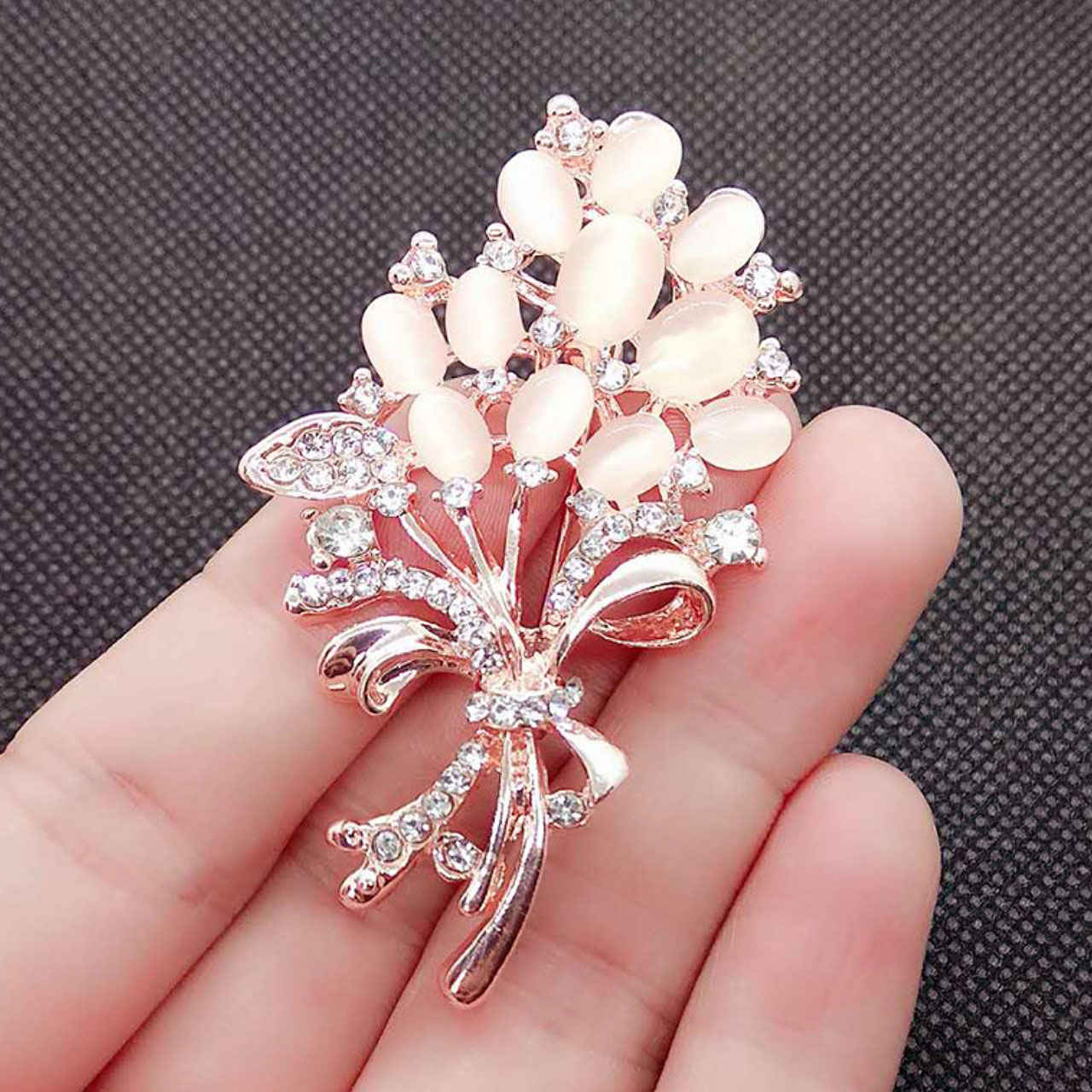 Blumen-Broschen-Nadel – Stahl-Bouquet-Stil