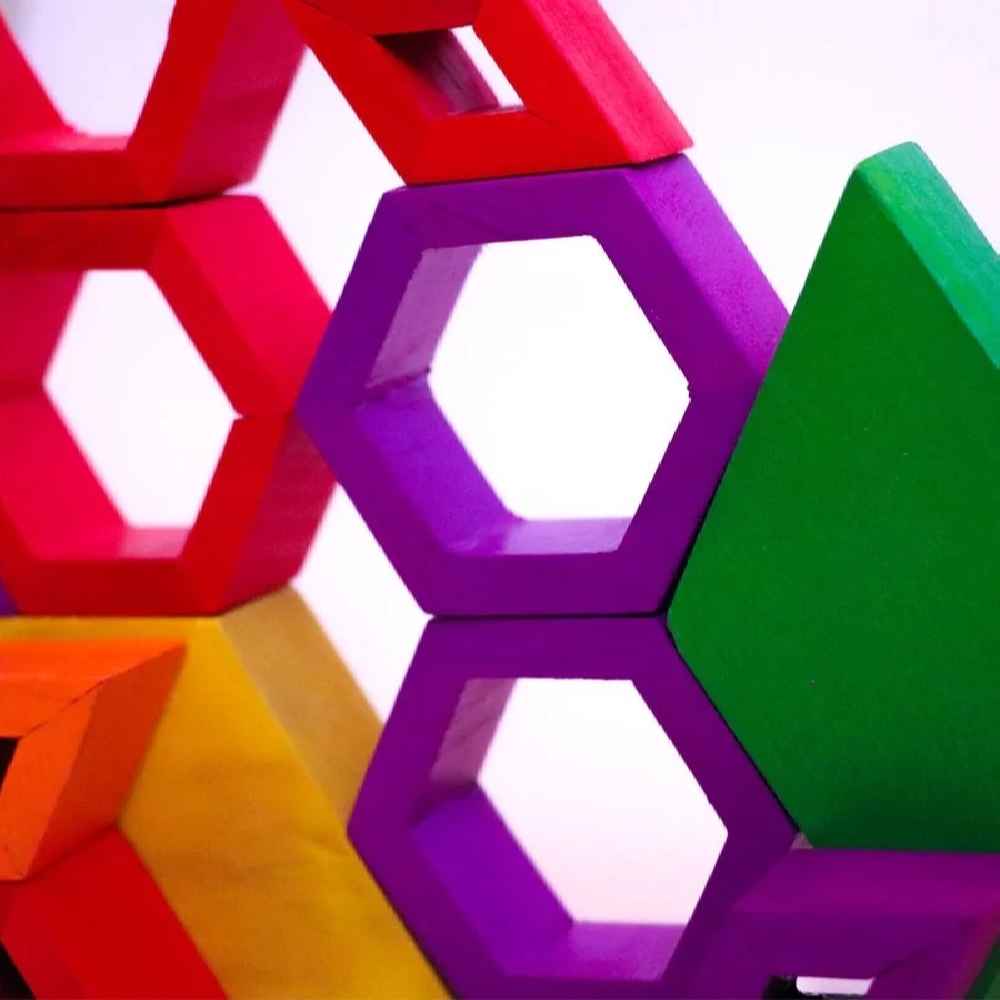 Hexagon-Holzpuzzle – Herausforderndes Geometrisches Spielzeug