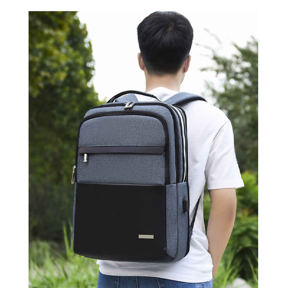 Schwarzer wasserdichter Laptoprucksack Modell Nikan
