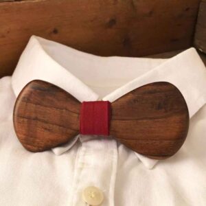 Handgefertigte Holzfliege – Elegantes Modell Payam
