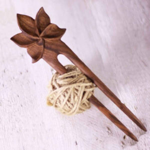 Holz-Haargabel Handgefertigt Matter Lotusblumen-Design Große Größe