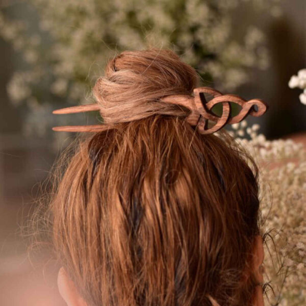 Holz-Haargabel Handgefertigt Matter Keltisches Design Große Größe