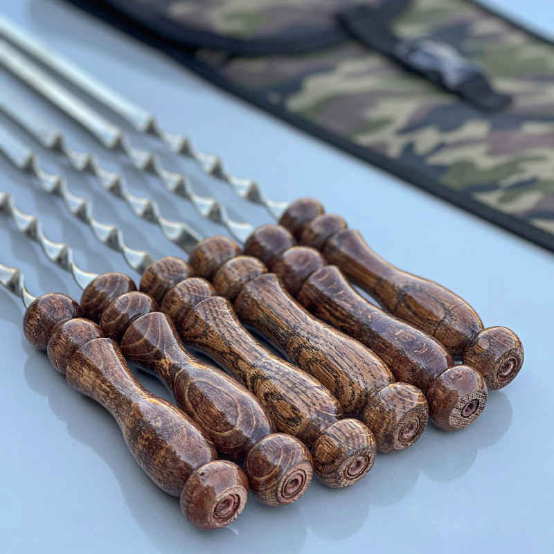 Set aus sechs Stahlspießen mit Holzgriff (63 cm) für Kebab und Grillen