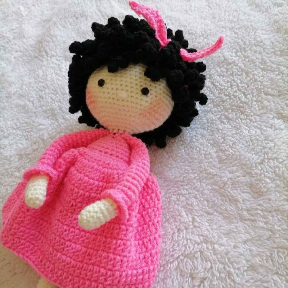 Amigurumi Handgemachte Gehäkelte Puppe – Lockenkopfmädchen | Weiches Kuscheltier