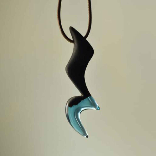 Graviertes Holz-Pendant mit Harz Handgefertigt Künstlerisch Sokoot