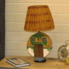 Handgefertigte Tischlampe aus Keramik im Landhausstil