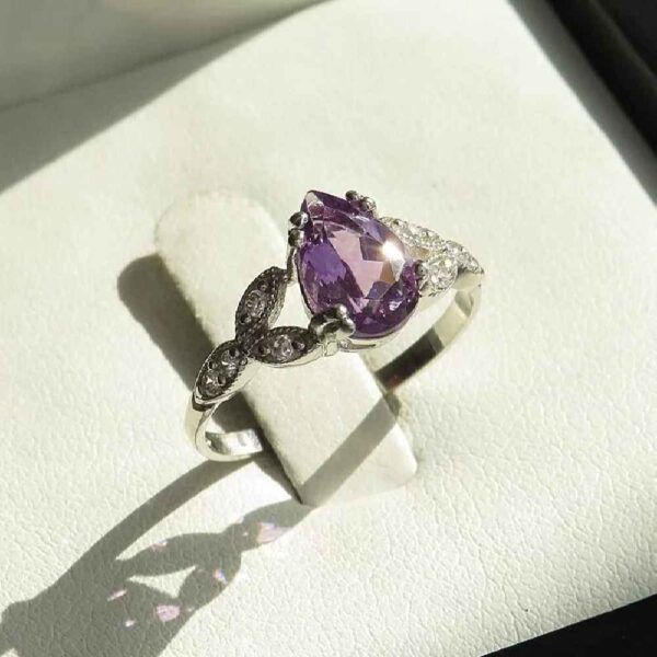 Lila Amethyst Silberring für Damen Mana