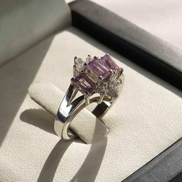 Lila Amethyst Silberring für Damen Maleka