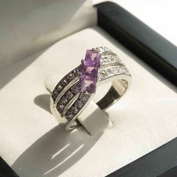 Lila Amethyst Silberring für Damen Nastaran