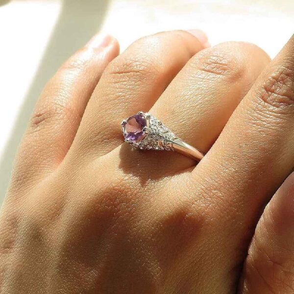 Lila Amethyst Silberring für Damen Sahar