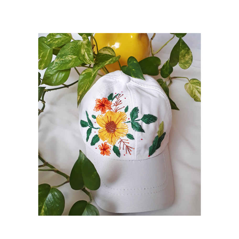 Damen Weiße Bestickte Kappe – Modell Sima