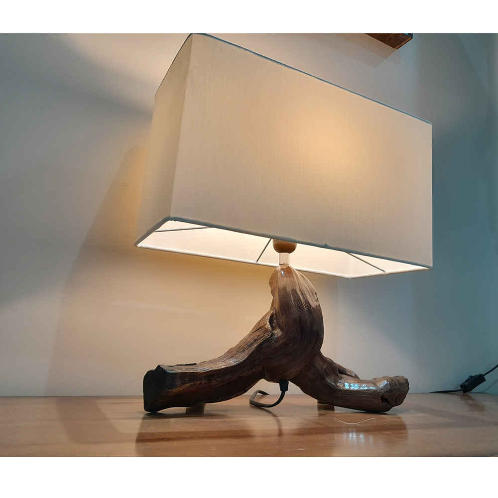 Rustikale Holzstamm-Tischlampe Handgefertigt Fantasy Karismatisch