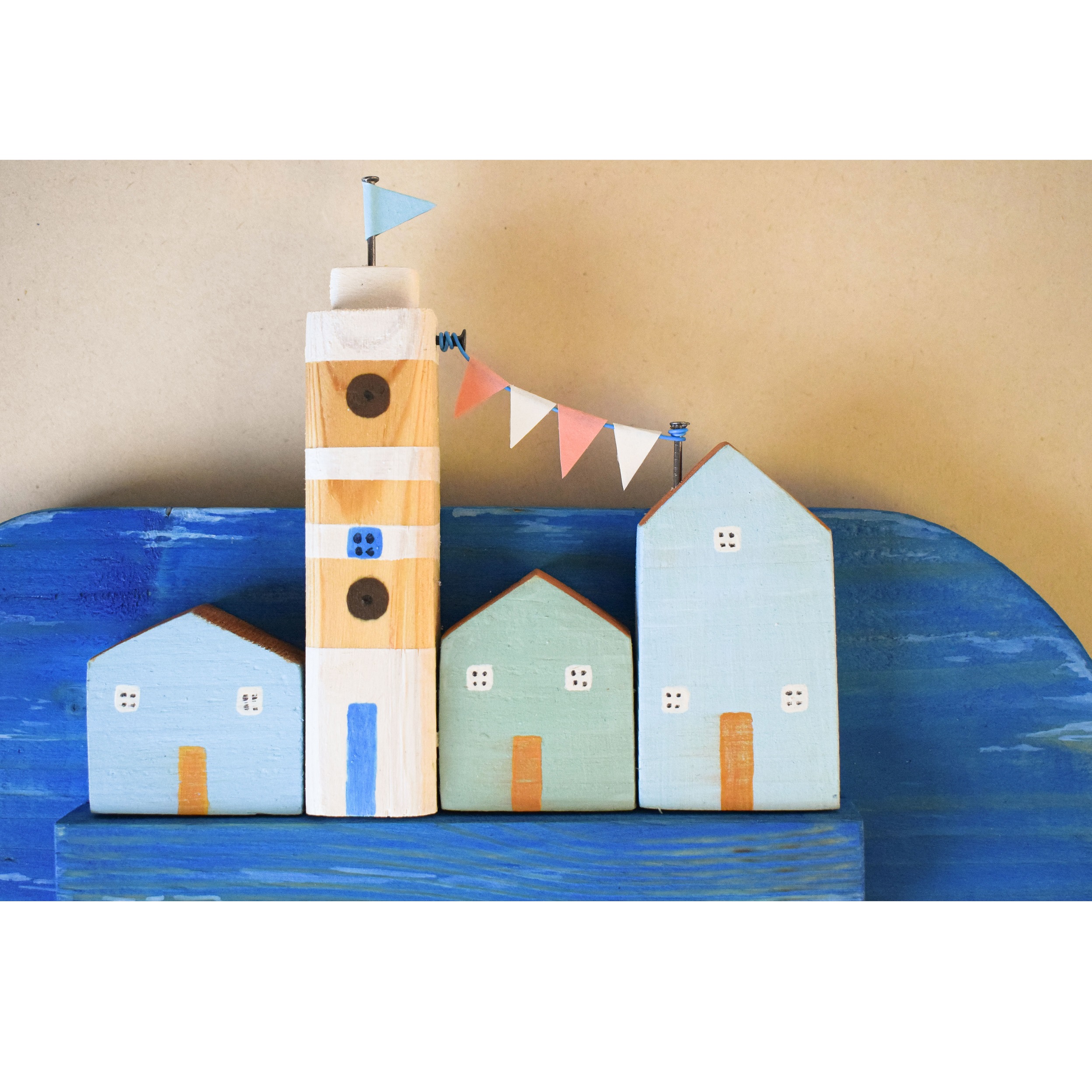 Dekorativer & handgefertigter Wand-Schlüsselhalter mit Design Wal