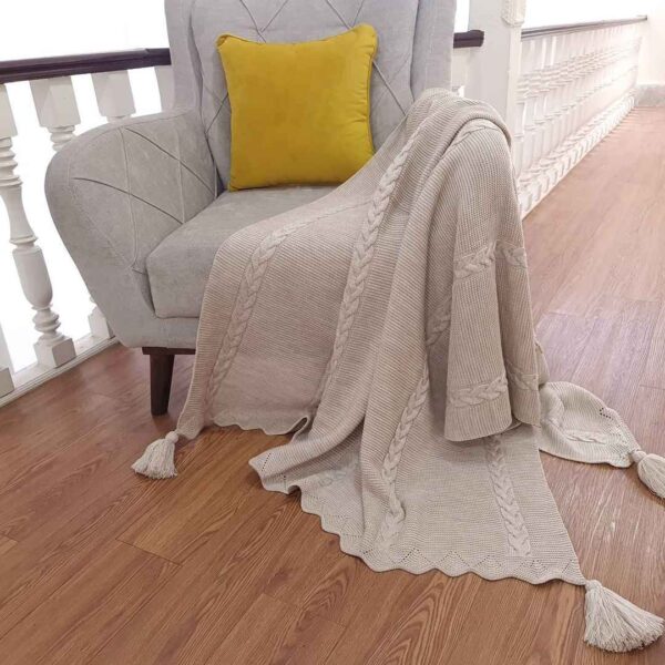 Weiche & leichte Strickdecke für Sofa & Bett Modell Azin