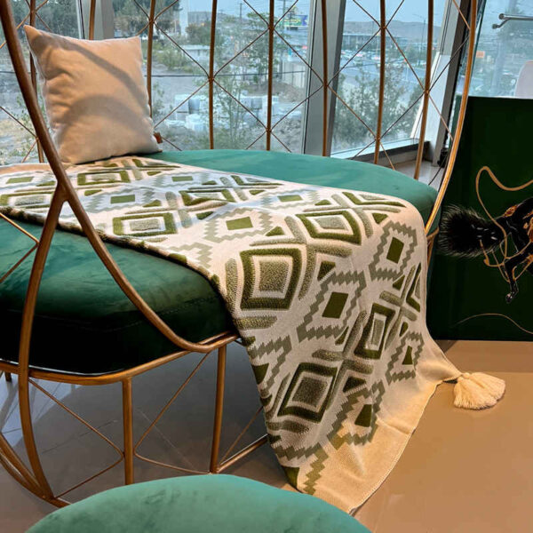 Weiche & leichte Strickdecke für Sofa & Bett Modell Punch