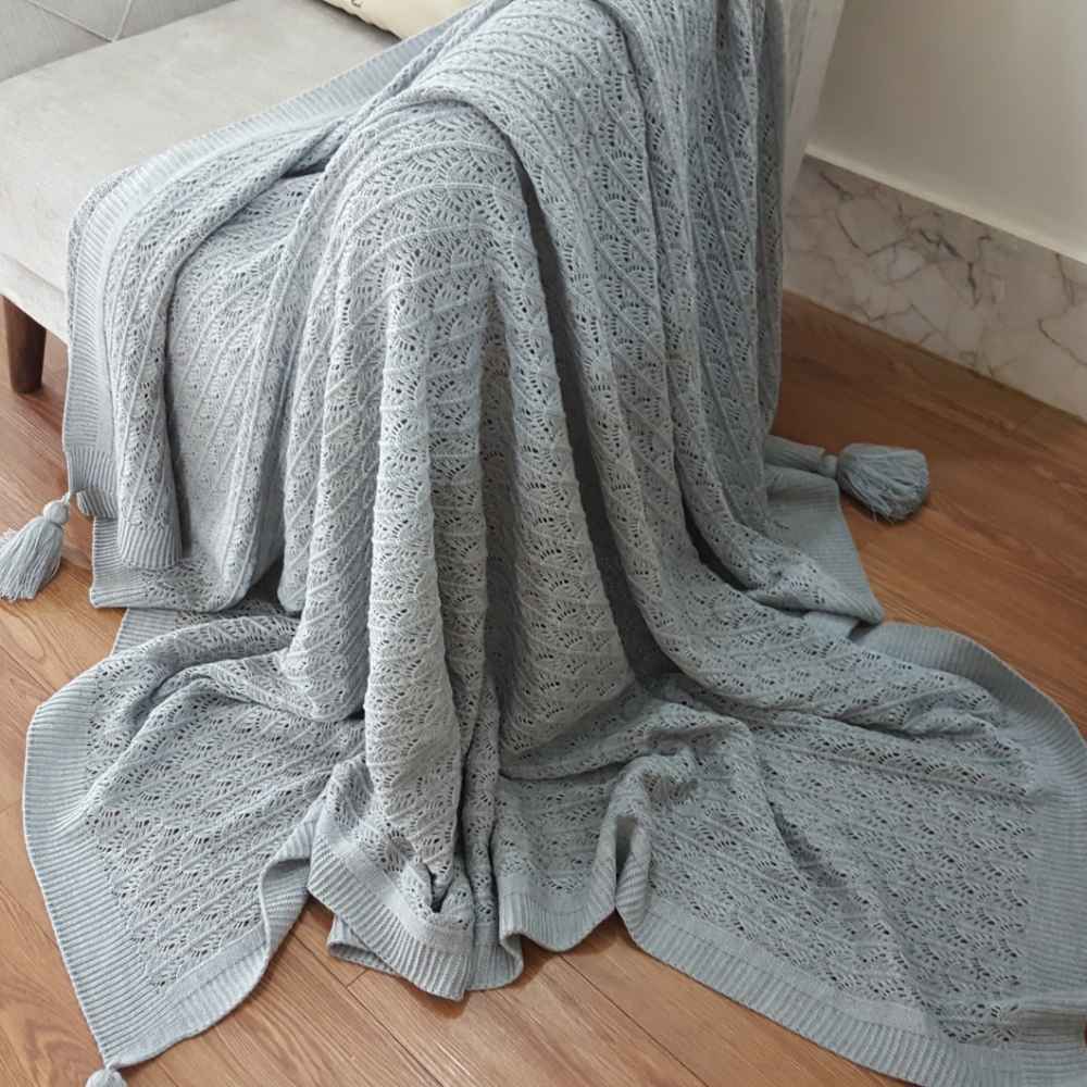 Weiche & leichte Strickdecke für Sofa & Bett Modell Tavoos