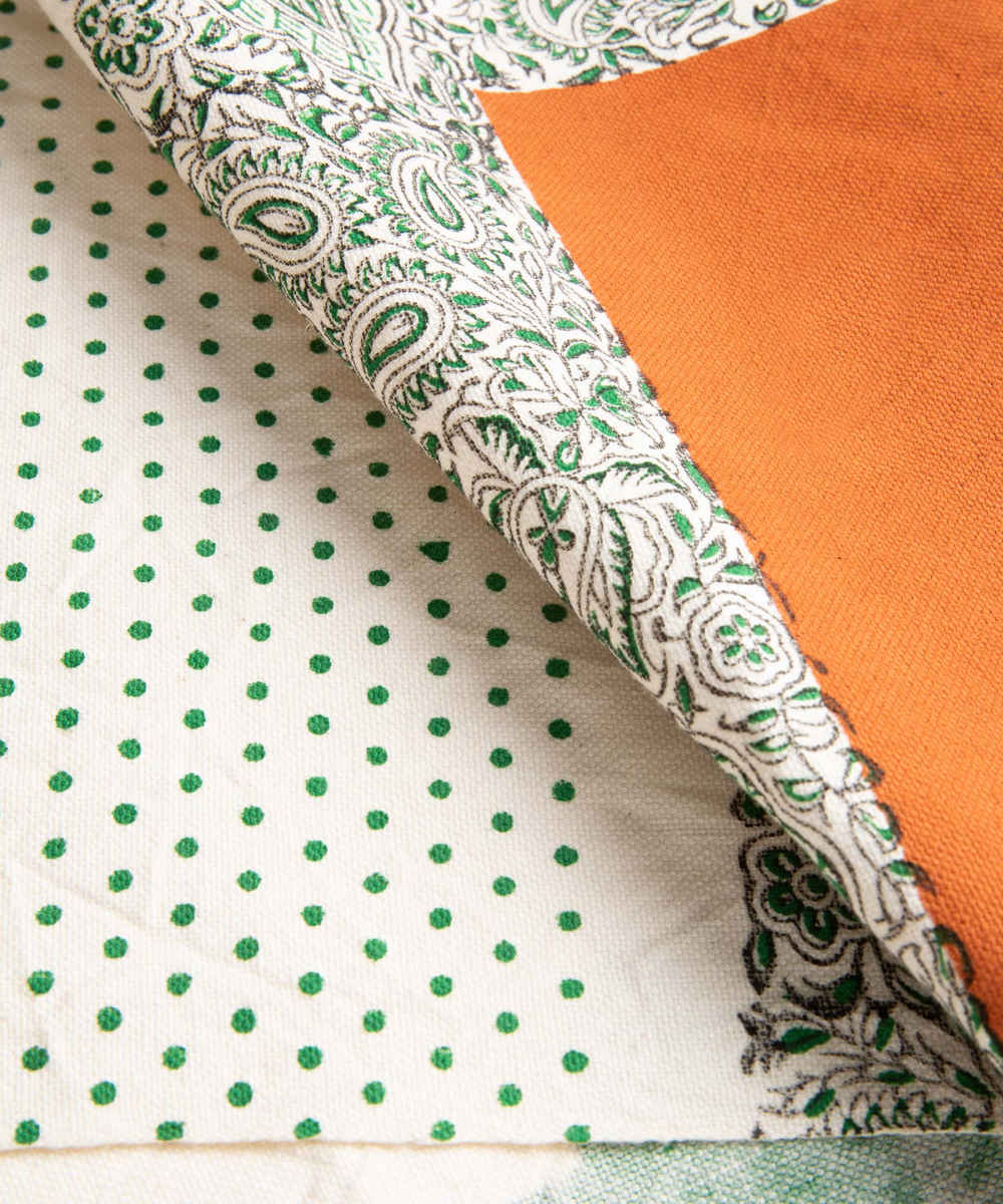 Handgefertigter Leinen Blockdruck Tischläufer Borna