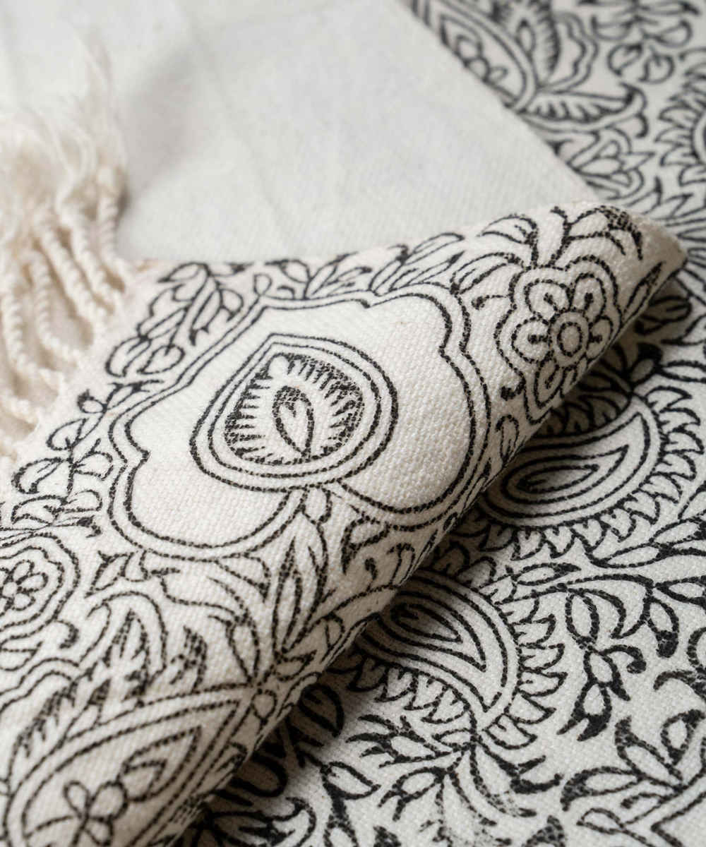 Handgefertigter Leinen Blockdruck Tischläufer Ilkhaani