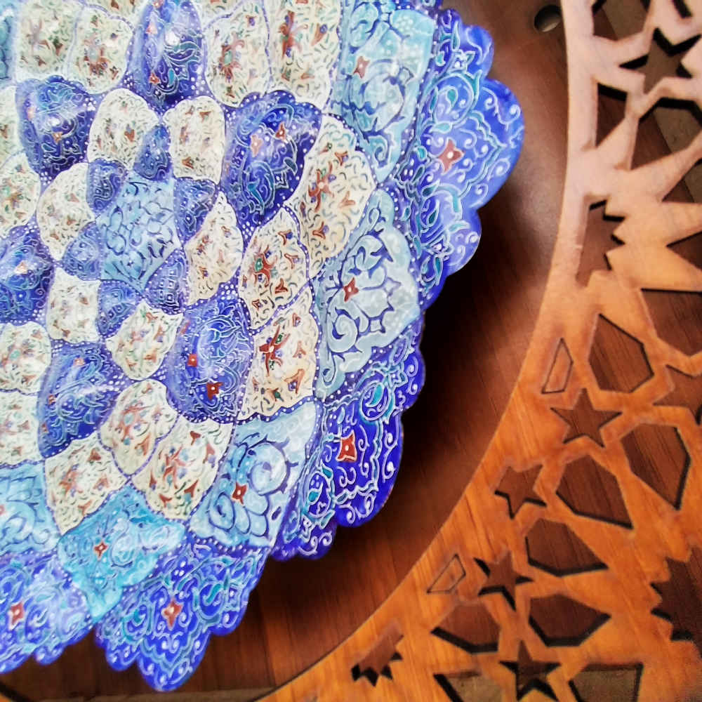 Dekorativer Kupferteller handgemalt mit persischer Minakari Emaille Nazanin