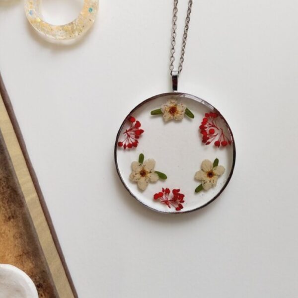 Harz-Halskettenanhänger für Frauen, handgefertigt, Baharan