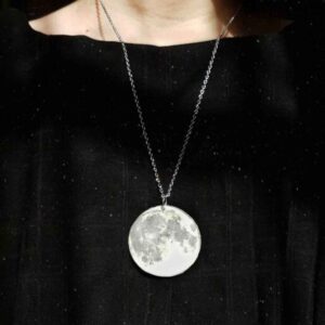 Harz-Halskettenanhänger für Frauen, handgefertigt, Mond
