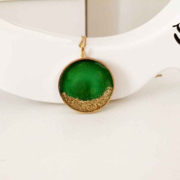 Harz-Halskettenanhänger für Frauen, handgefertigt, Roya