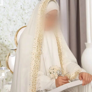 Hochzeits-Chador-Modell der iranischen Braut Morvarid Doozi