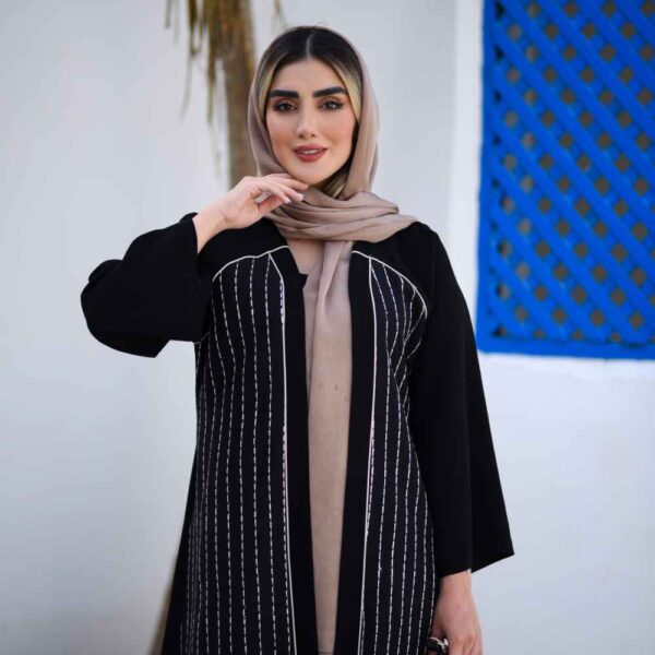 Persischer schwarzer Manto Modell Vian