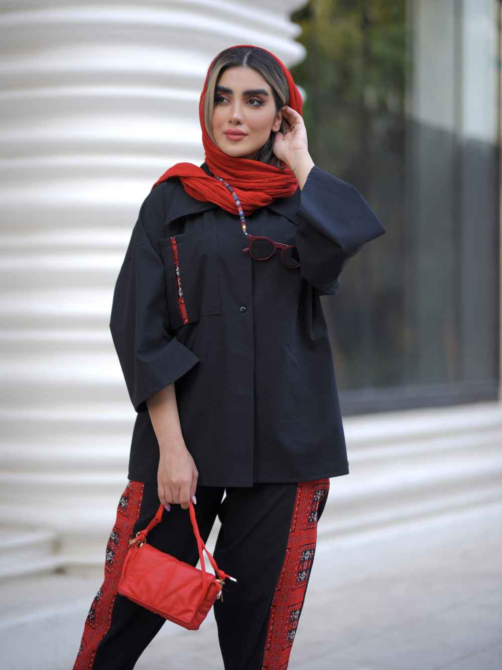 Persisches besticktes Manto & Hosen-Set Modell Delbar