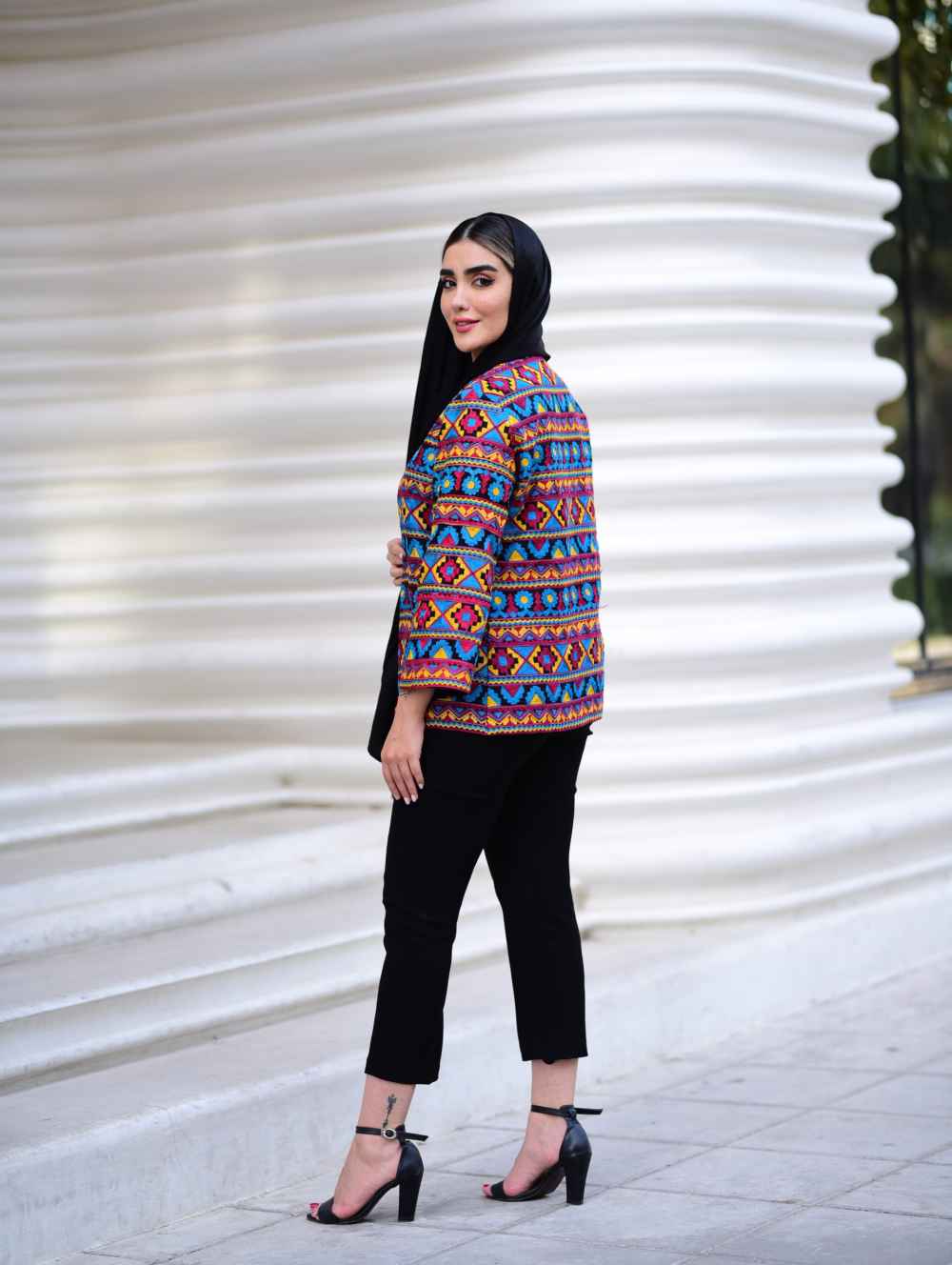 Persisches besticktes Manto & Hosen-Set Modell Taraneh