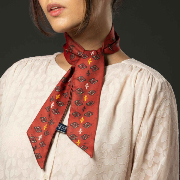 Persischer Seiden-Hals-Schal für Frauen - Luxuriös und Lebhaft Quadrat Diyar