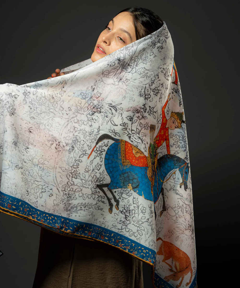 Persischer Schal für Damen – Luxus und Lebendiges Motiv Bahram o Azadeh