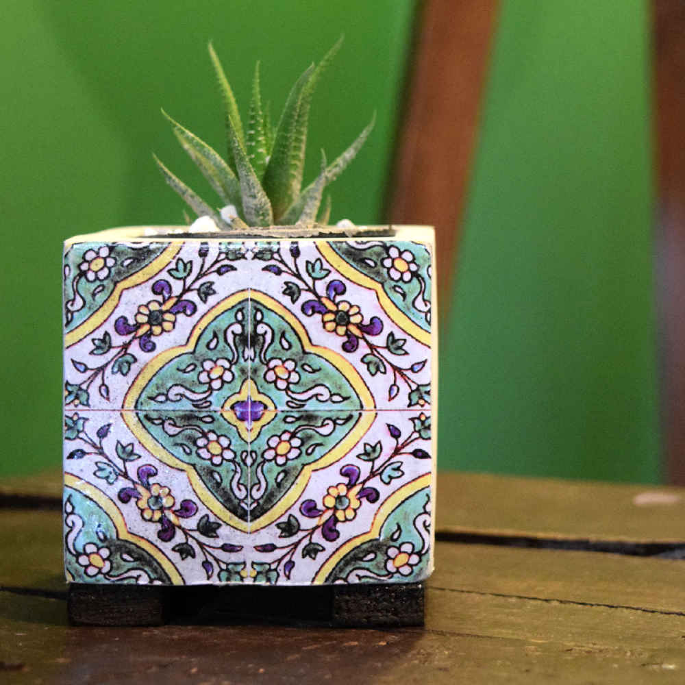Dekorative Persische quadratische Betongvase Modell Kaashi