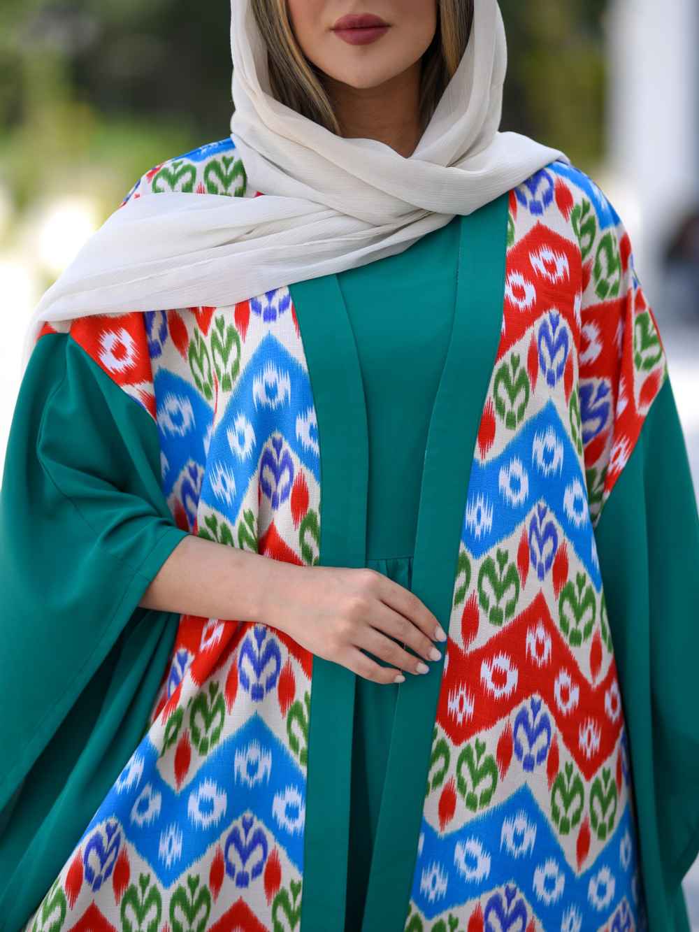 Stilvolle Schmetterlings-Abaya für Frauen – Weiches Kreppgewebe