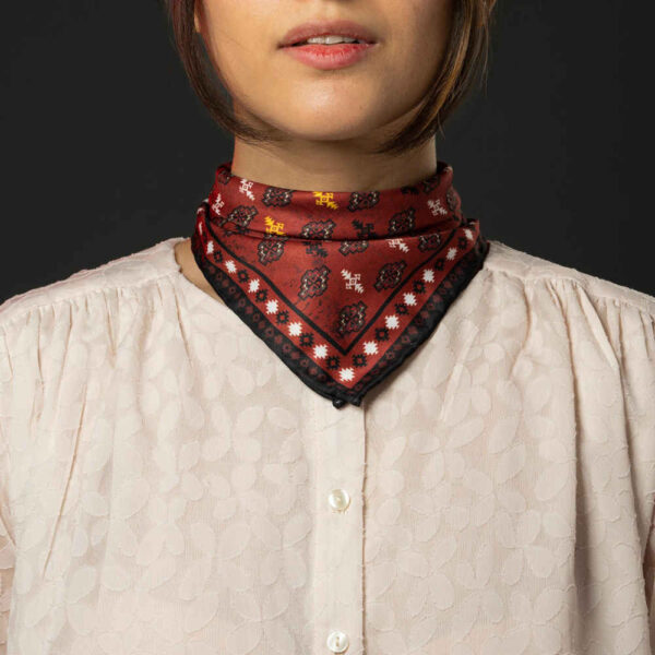 Persischer Seiden-Hals-Schal für Frauen - Luxuriös und Lebhaft Quadrat Diyar