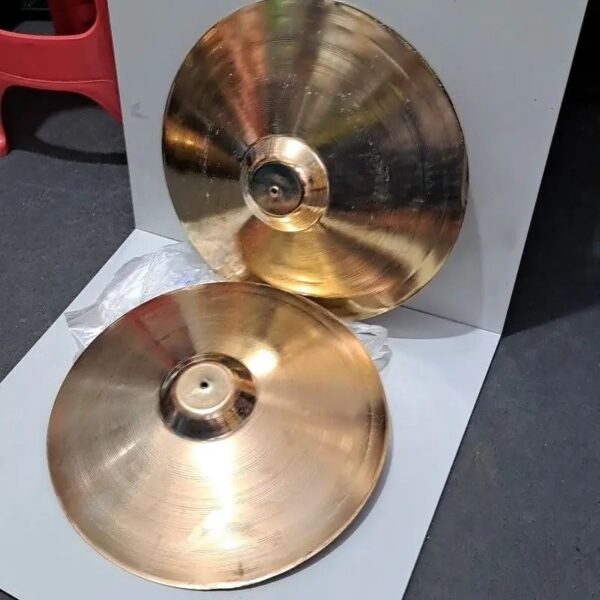 Iranisches Metallsenj-Becken mit Holzgriff, 40 cm