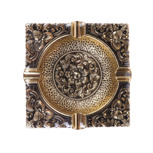 Gravierter Metall-Aschenbecher – Komplexes künstlerisches Design Ilia