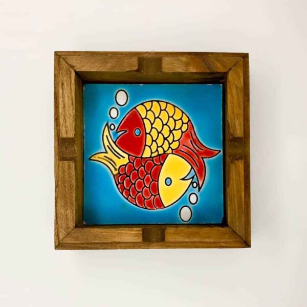 Persischer Holz-Aschenbecher – Traditionelles Fisch-Kachel-Design