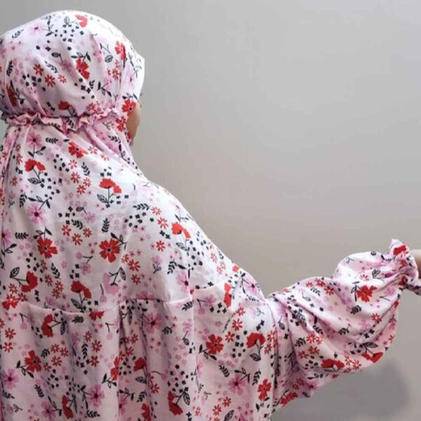 Islamischer Namaz Chador mit Ärmeln für Frauen, ideal für das Gebet - Blumenmuster Sahar