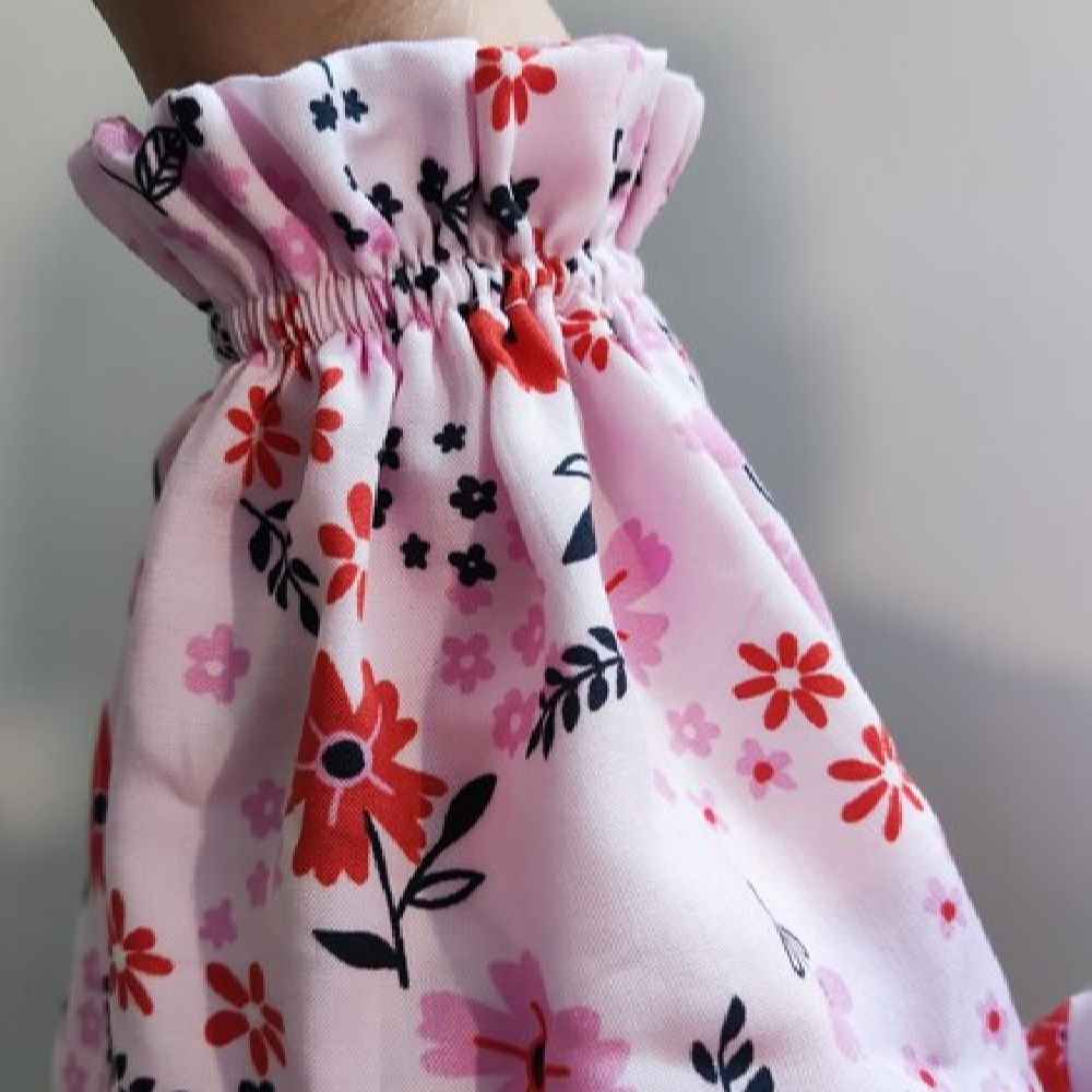 Islamischer Namaz Chador mit Ärmeln für Frauen, ideal für das Gebet – Blumenmuster Sahar